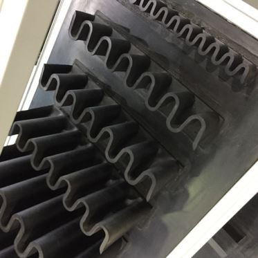 حزام السيور والحزام Cleated